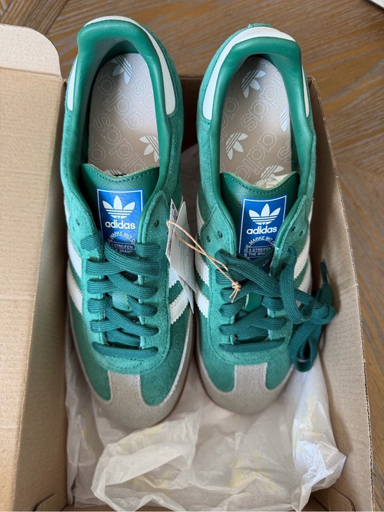 adidas Shoes - Adidas Samba OG Collegiate Green White Gum Sneakers Size 8 / Women’s 9 NWT